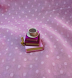 Sip and read fidget